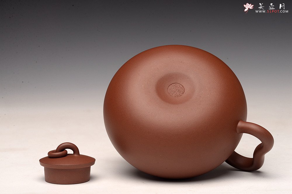 紫砂壶图片：于洪霞新作 造型敦厚 古雅可人 细节頗見功力 心心相印 全手素心 - 宜兴紫砂壶网