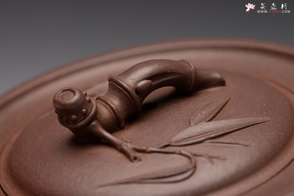 紫砂壶图片：顾正芳丙申春作品 温文尔雅  贴叶精湛 全手竹段  - 宜兴紫砂壶网