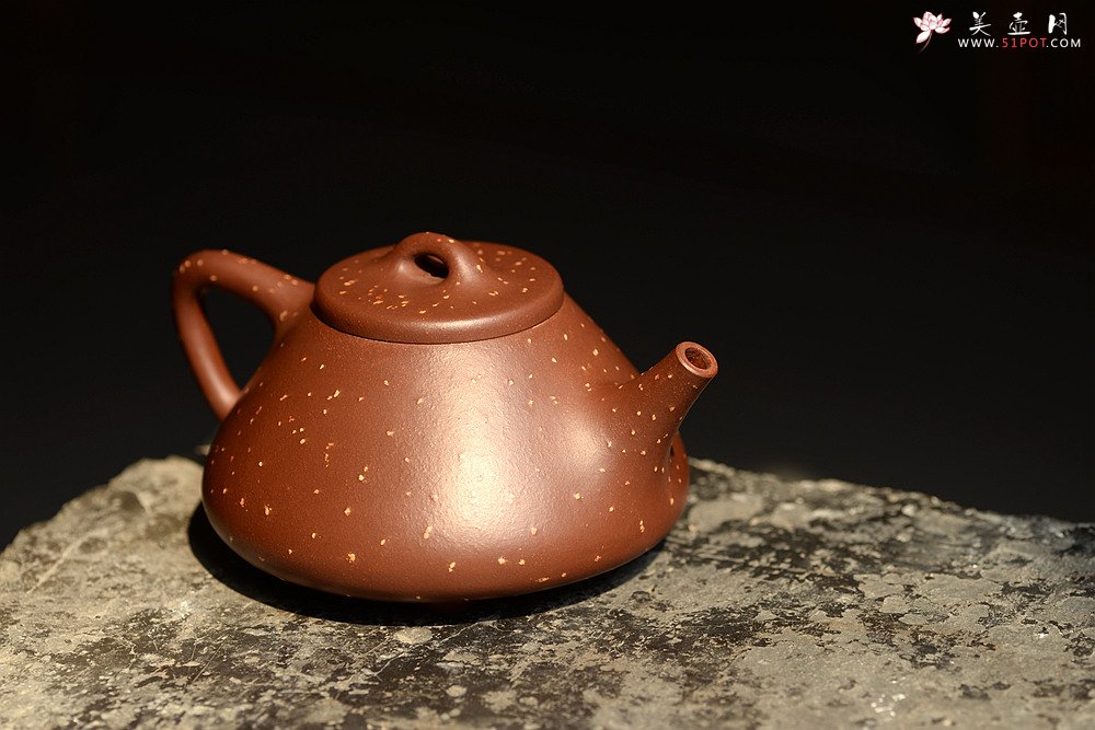 紫砂壶图片：骨肉均挺 迷人铺砂 巧克力之全手子冶石瓢 - 宜兴紫砂壶网