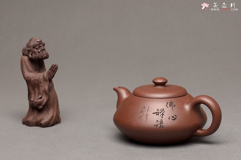 紫砂壶图片：钱伟刚新品 灵巧喜人 实用佳品 禅语 - 宜兴紫砂壶网