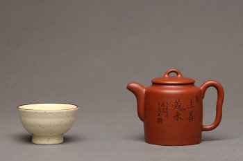 紫砂壶图片：张云熙精品之作 富有逸趣 值得雅藏 汲真壶 - 宜兴紫砂壶网