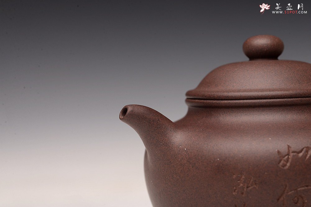 紫砂壶图片：鸿渝山房摹古之留佩莲子 文气可人 美壶特惠 - 宜兴紫砂壶网