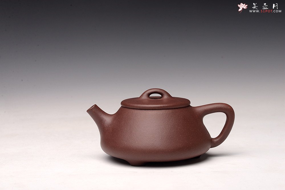 紫砂壶图片：周斌经典作品 稳重大方 优质拼紫 全手平盖石瓢 - 宜兴紫砂壶网