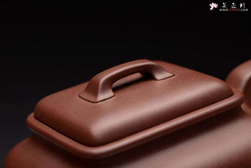 紫砂壶图片：何卫枫丙申春全手新作 敦厚文气 方中见圆 刚柔并济 樽方 - 宜兴紫砂壶网