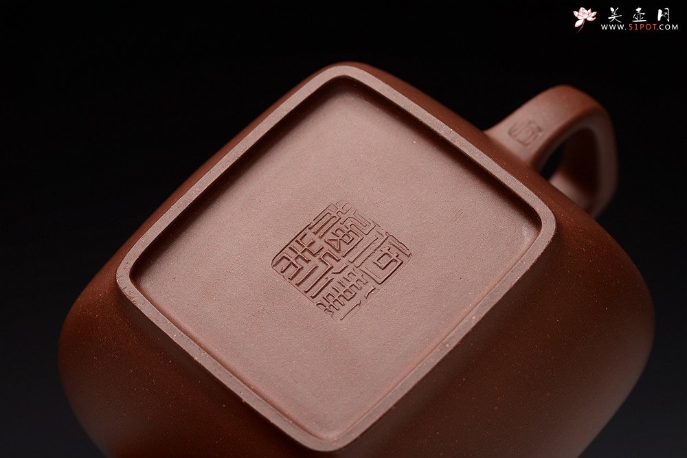 紫砂壶图片：何卫枫丙申春全手新作 敦厚文气 方中见圆 刚柔并济 樽方 - 宜兴紫砂壶网