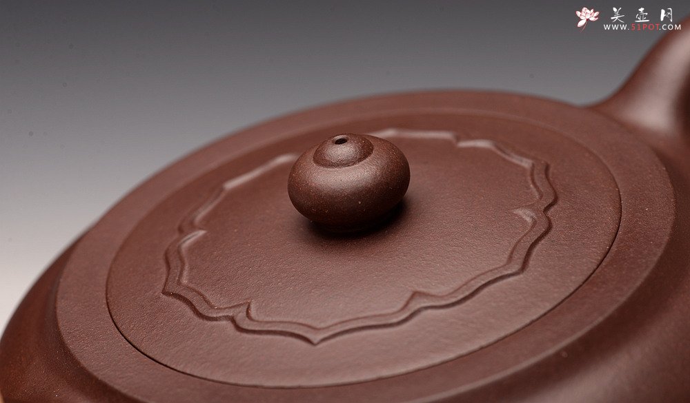 紫砂壶图片：大口实用 唐彬杰款 美壶特惠 莲花矮僧帽 细节处理到位  - 宜兴紫砂壶网