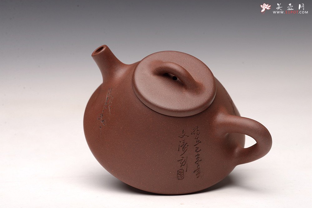 紫砂壶图片：摹古清味~ 鸿渝山房新品 美壶特惠 茶人最爱 拙味石瓢 助工文涛装饰 - 宜兴紫砂壶网