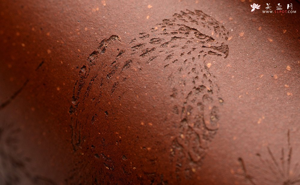 紫砂壶图片：储俊伟乙未年冬精品工力作 雄厚雄劲 高瞻远瞩 全手金砂传炉 赵辉先生文气装饰 - 宜兴紫砂壶网