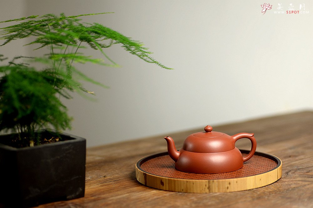 紫砂壶图片：曲峰丙申春 简朴端庄 曼生壶之笠荫 经典传统 做工精致 - 宜兴紫砂壶网