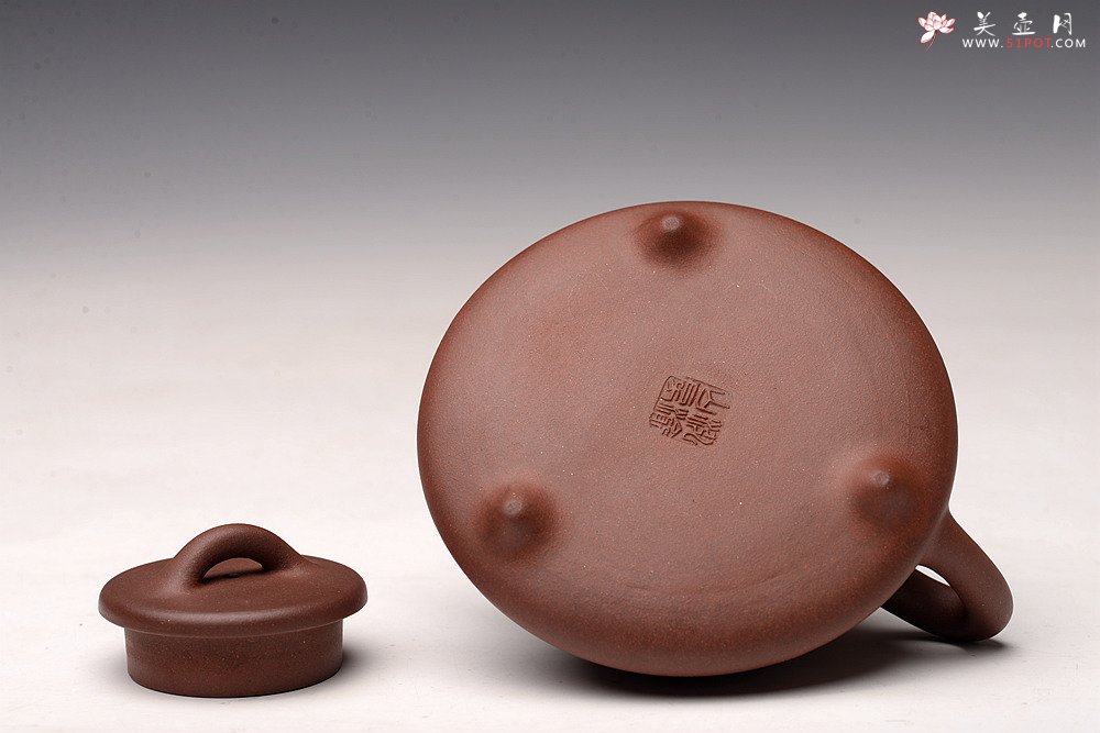 紫砂壶图片：摹古清味~ 鸿渝山房新品 美壶特惠 茶人最爱 拙味石瓢 助工文涛装饰 - 宜兴紫砂壶网