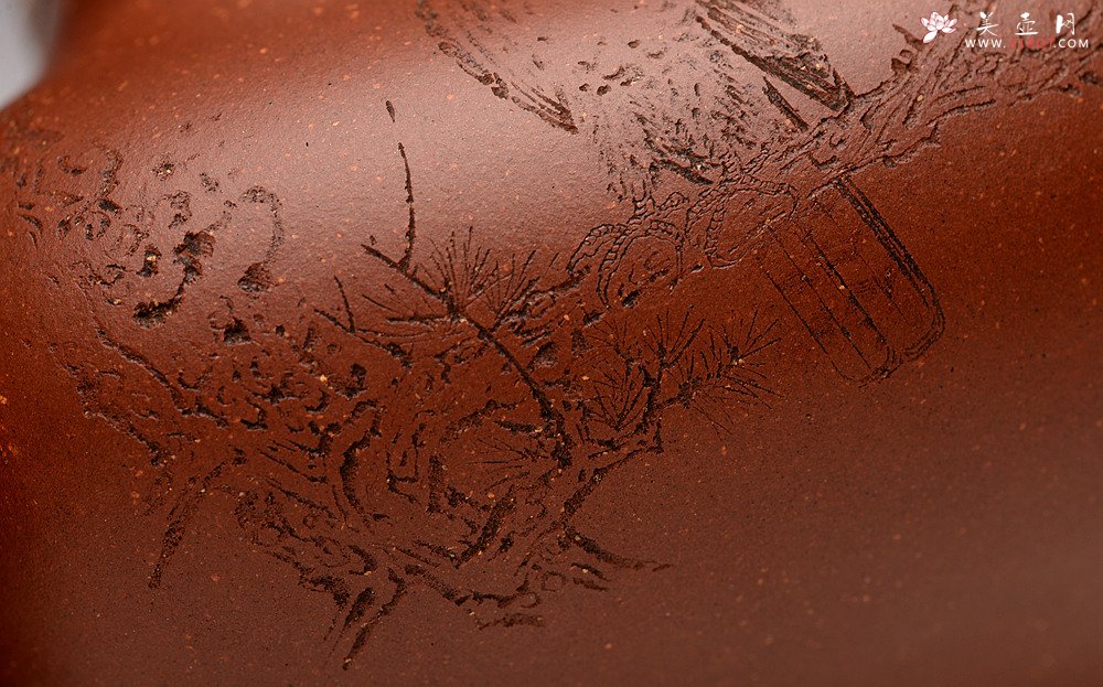 紫砂壶图片：储俊伟乙未年冬精品工力作 雄厚雄劲 高瞻远瞩 全手金砂传炉 赵辉先生文气装饰 - 宜兴紫砂壶网