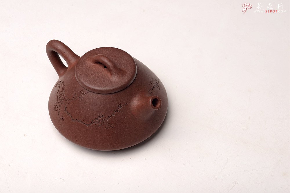 紫砂壶图片：摹古清味~ 鸿渝山房新品 美壶特惠 茶人最爱 拙味石瓢 助工文涛装饰 - 宜兴紫砂壶网