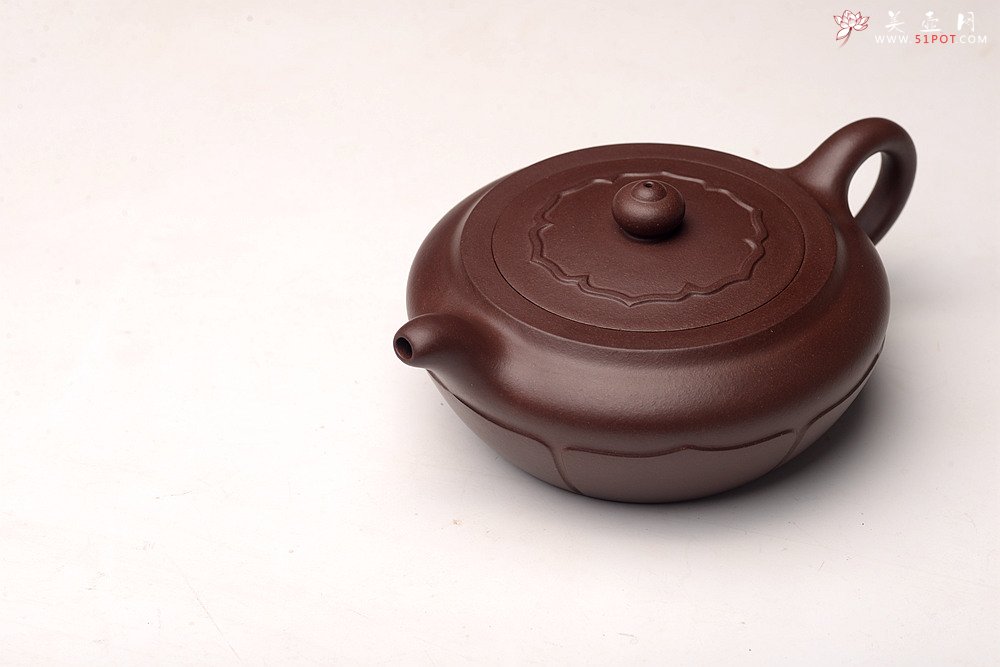 紫砂壶图片：大口实用 唐彬杰款 美壶特惠 莲花矮僧帽 细节处理到位  - 宜兴紫砂壶网