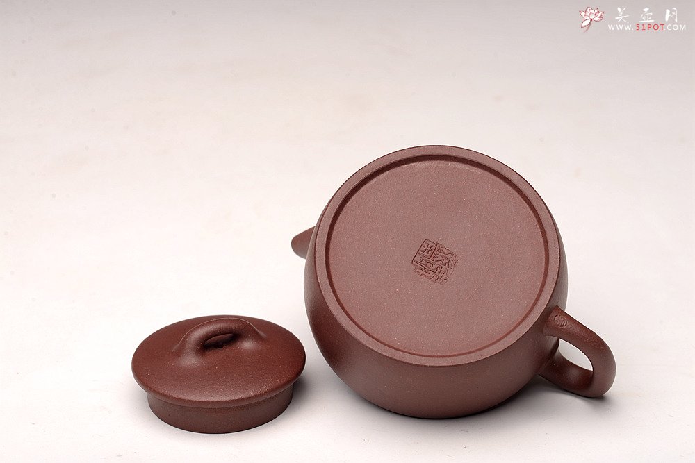 紫砂壶图片：俞欣荣新作 线条简练 大口直流实用 美壶特惠 古韵 - 宜兴紫砂壶网