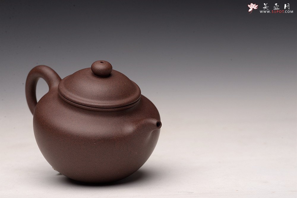 紫砂壶图片：鸿渝山房摹古之留佩莲子 文气可人 美壶特惠 - 宜兴紫砂壶网