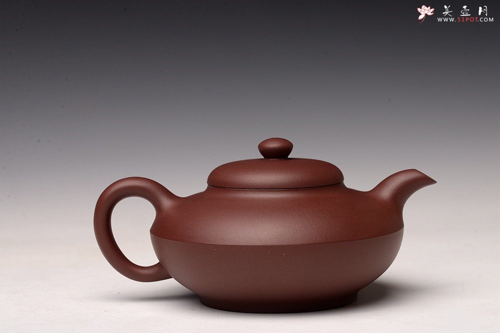 紫砂壶图片：俞欣荣乙未年初冬作品 器形古朴老味足 清式合欢 实用佳器 - 宜兴紫砂壶网