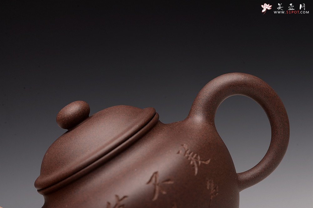 紫砂壶图片：鸿渝山房摹古之留佩莲子 文气可人 美壶特惠 - 宜兴紫砂壶网