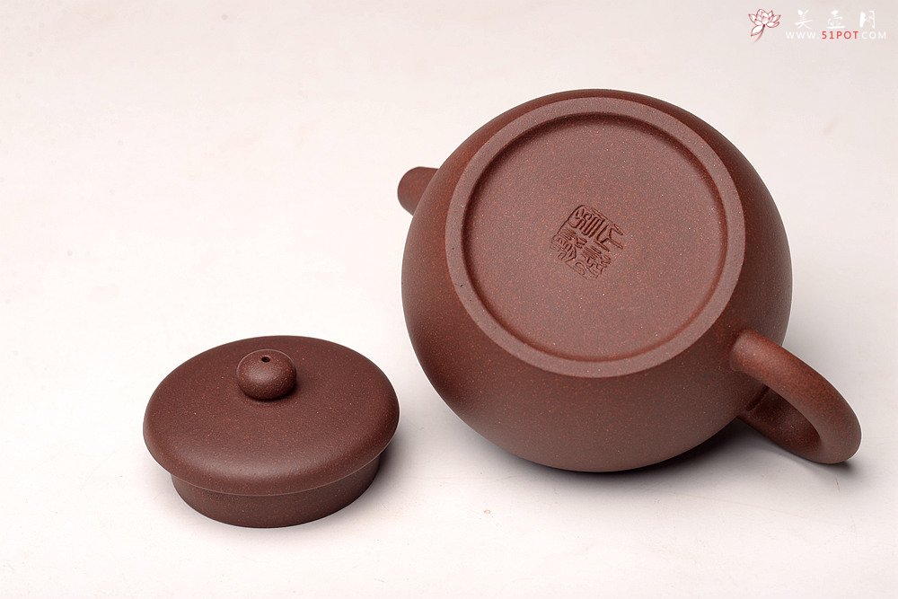 紫砂壶图片：鸿渝山房新品 美壶特惠   拙朴之风 杀茶利器 茶人最爱 矮巨轮 - 宜兴紫砂壶网