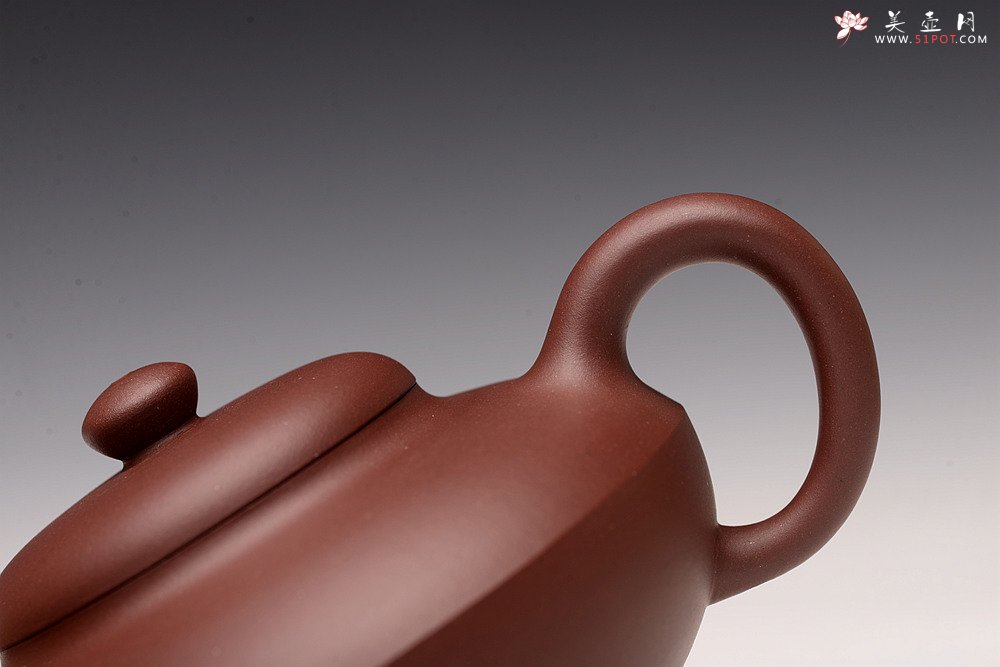 紫砂壶图片：俞欣荣乙未年初冬作品 器形古朴老味足 清式合欢 实用佳器 - 宜兴紫砂壶网