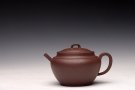 紫砂壶图片：詹黎明全手新作 古朴稳重 线条清晰流畅 颇具个性 陶瓮二 做工精致 - 宜兴紫砂壶网