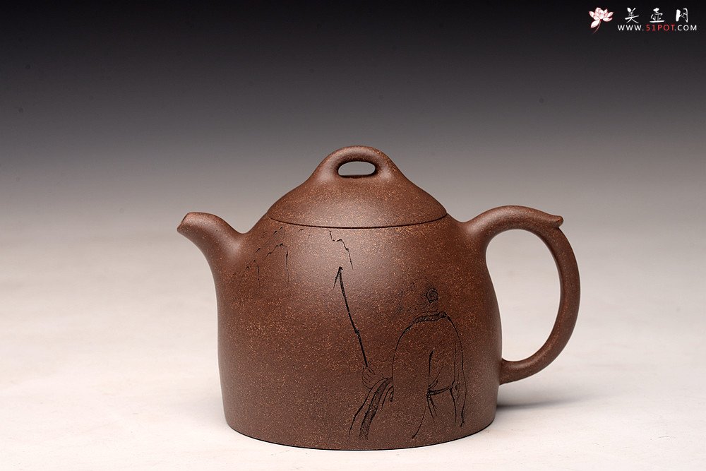 紫砂壶图片：周斌全手新作 朴素敦厚 全手秦权 文气佳品 游心堂主人装饰 油润段泥 - 宜兴紫砂壶网