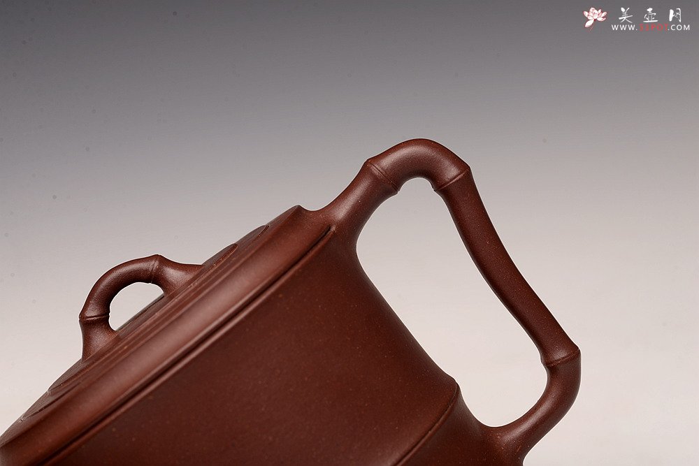 紫砂壶图片：储亚全手代表作 腰圆竹段 颇具难度  灵秀出尘 - 宜兴紫砂壶网