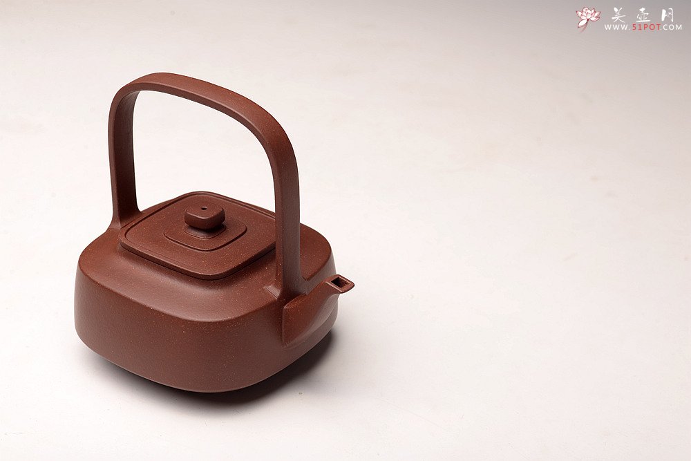 紫砂壶图片：于洪跃丙申初夏新品 单片拍打 挺拔俊秀 柔中带刚 四方提璧  - 宜兴紫砂壶网
