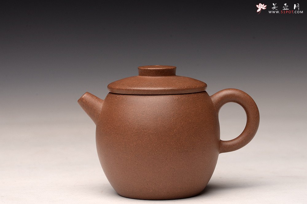 紫砂壶图片：耿其群全手作品 摹古巨轮 优质段泥 古朴拙雅 - 宜兴紫砂壶网