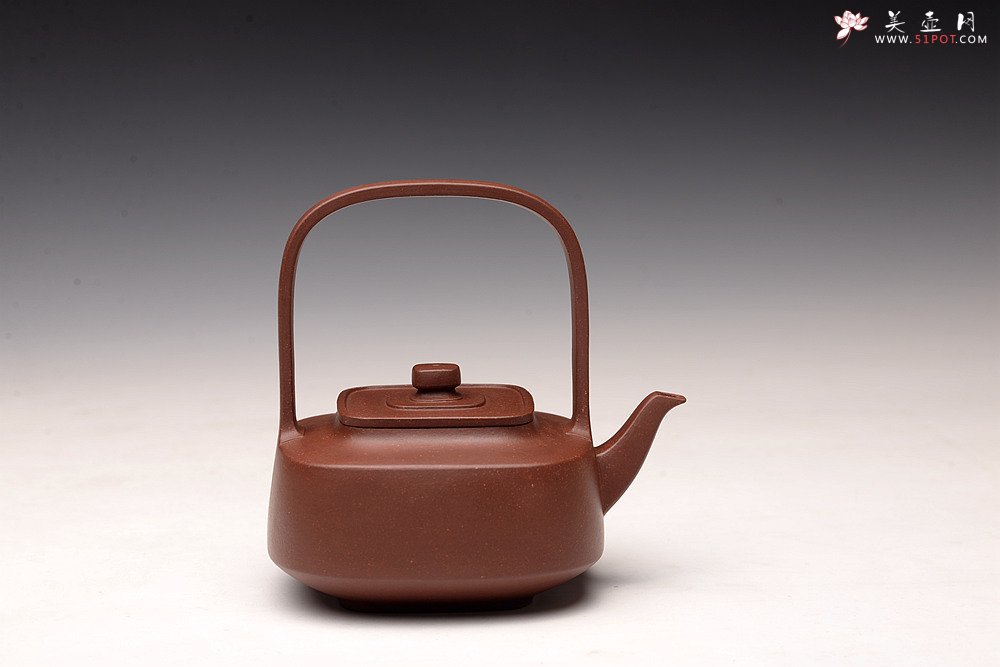 紫砂壶图片：于洪跃丙申初夏新品 单片拍打 挺拔俊秀 柔中带刚 四方提璧  - 宜兴紫砂壶网