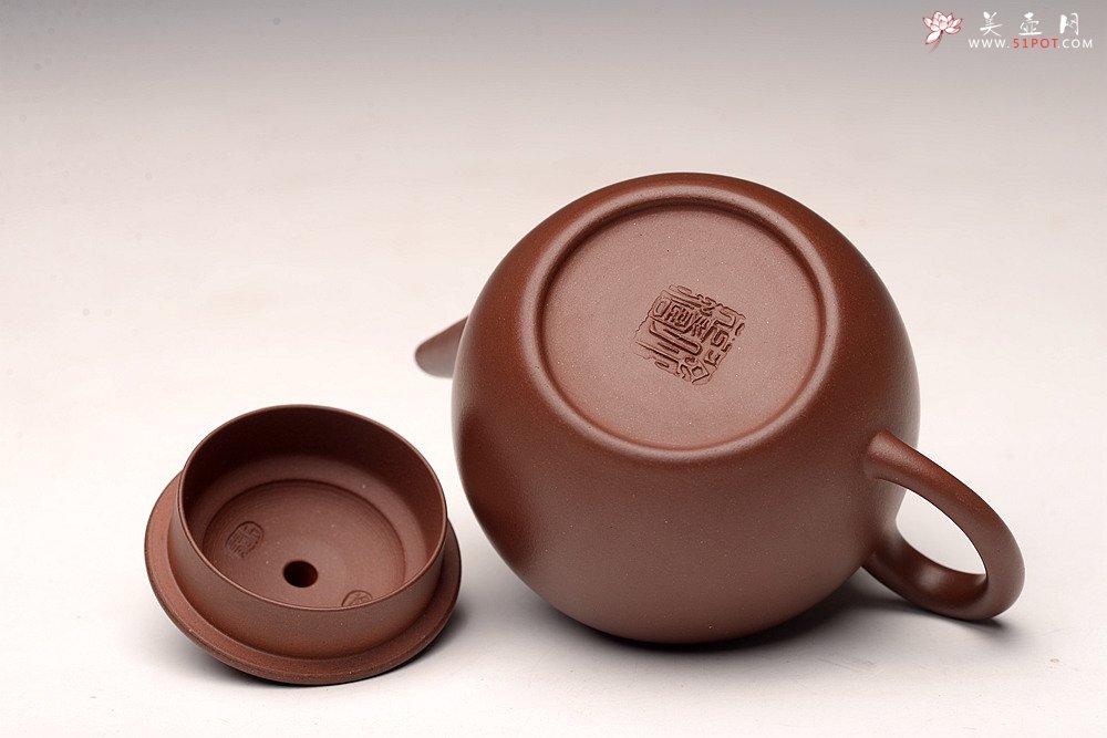 紫砂壶图片：徐正涛丙申春全手新作 摹古精品 造型简练 高线  清新优雅 - 宜兴紫砂壶网