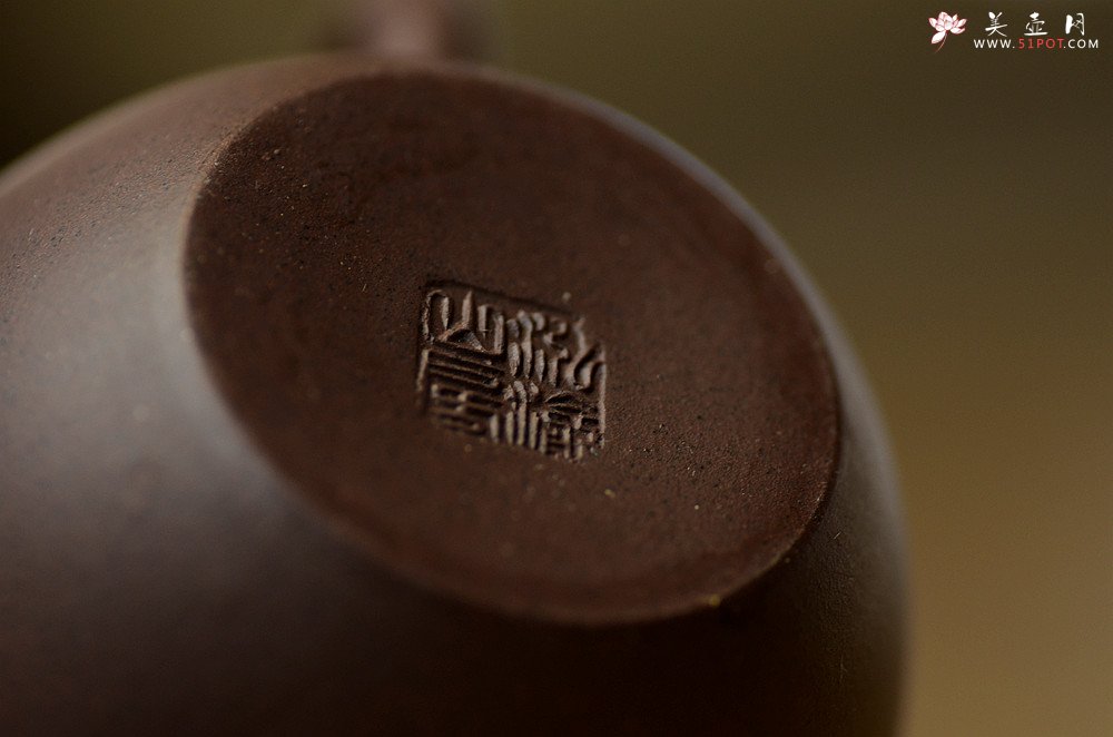 紫砂壶图片：美壶特惠 茶人最爱 杀茶利器 古朴小品 实用巨轮 - 宜兴紫砂壶网