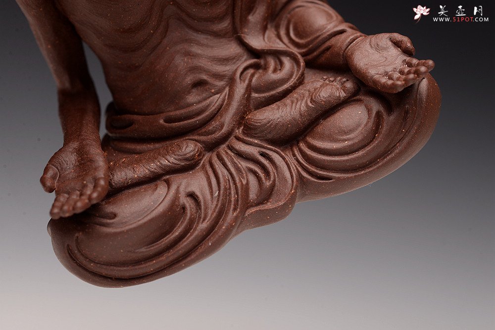 紫砂壶图片：廖生塔手工雕塑  静~ 沐心罗汉 做工精细  - 宜兴紫砂壶网