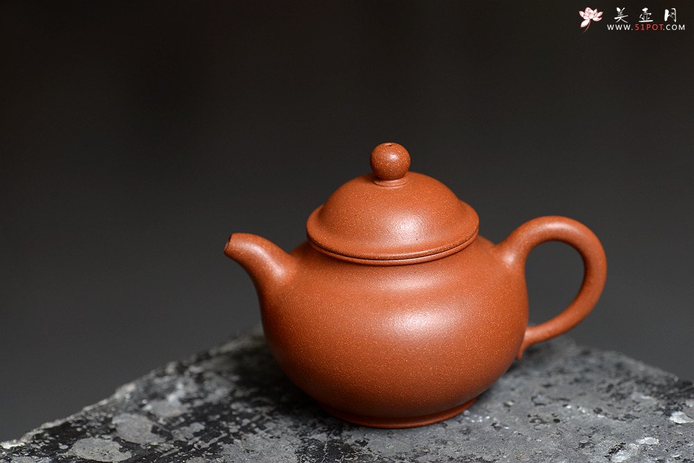 紫砂壶图片：超级实用油润降坡泥之潘壶 手工练泥仅此一把 - 宜兴紫砂壶网