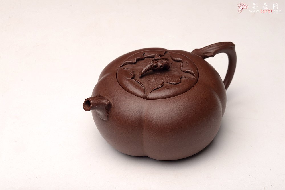 紫砂壶图片：潘丹初丙申春精品 筋囊花货 全手大玉柿 气度饱满 逸品之作 值得珍藏 - 宜兴紫砂壶网