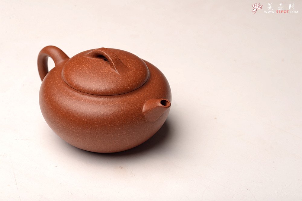 紫砂壶图片：于洪霞丙申春全手新品 设计 线条优美 做工精致 耐品实用 映心 - 宜兴紫砂壶网