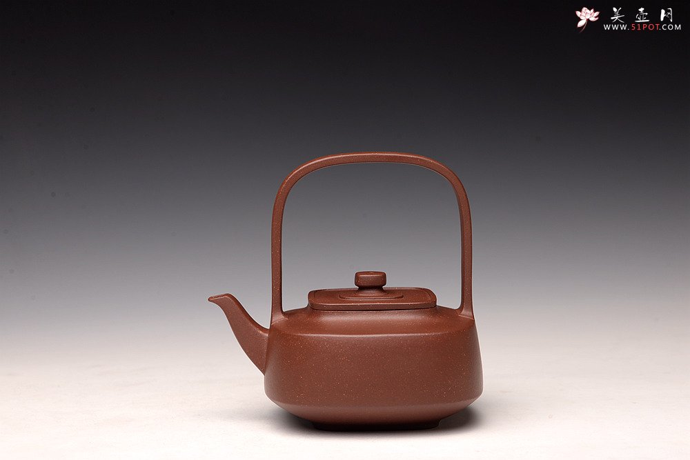 紫砂壶图片：于洪跃丙申初夏新品 单片拍打 挺拔俊秀 柔中带刚 四方提璧  - 宜兴紫砂壶网