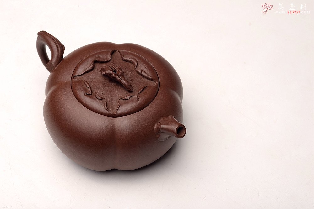 紫砂壶图片：潘丹初丙申春精品 筋囊花货 全手大玉柿 气度饱满 逸品之作 值得珍藏 - 宜兴紫砂壶网