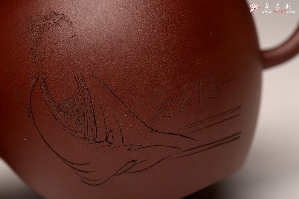 紫砂壶图片：饱满圆润 陈国良款式  一粒珠 游心堂主人装饰 - 宜兴紫砂壶网