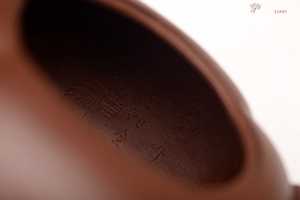 紫砂壶图片：潘丹初丙申春精品 筋囊花货 全手大玉柿 气度饱满 逸品之作 值得珍藏 - 宜兴紫砂壶网