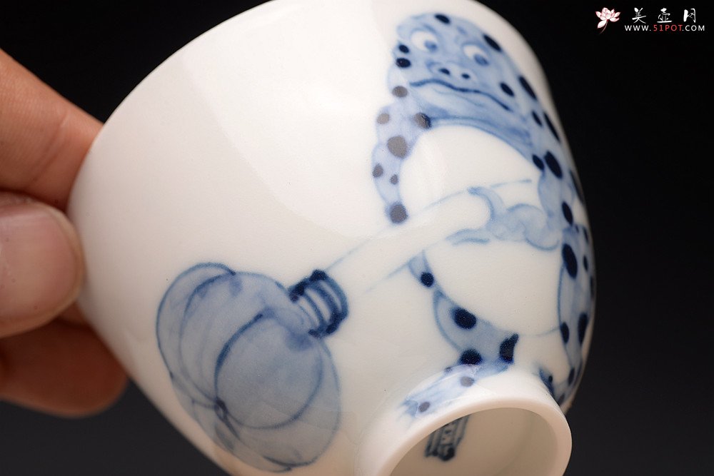 紫砂壶图片：大生（姜寅）玩瓷 小怪兽系列 趣味十足 ~ 品茗对杯 - 宜兴紫砂壶网