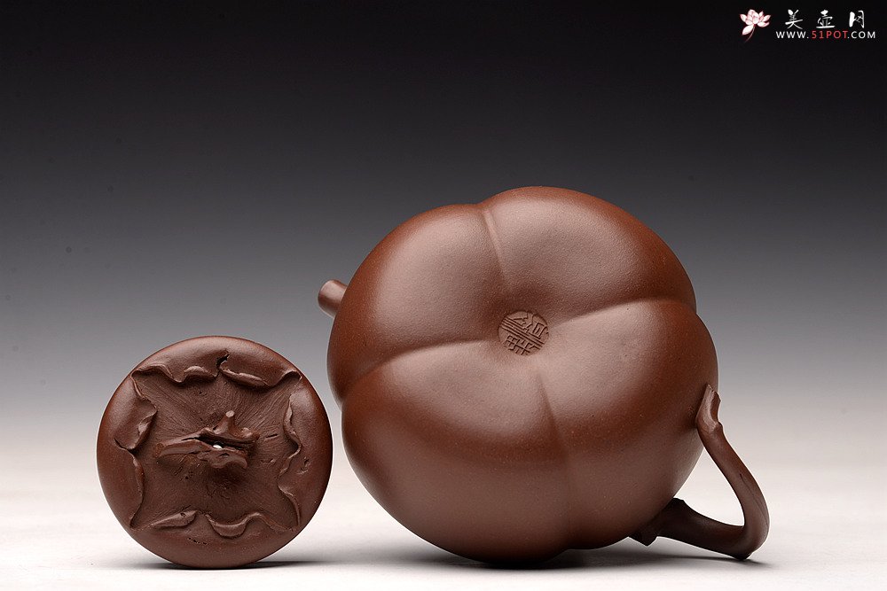 紫砂壶图片：潘丹初丙申春精品 筋囊花货 全手大玉柿 气度饱满 逸品之作 值得珍藏 - 宜兴紫砂壶网