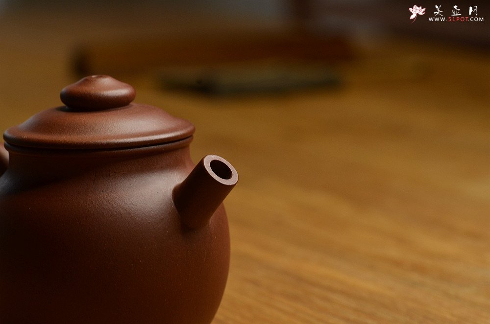 紫砂壶图片：美壶特惠 玩味巨轮 茶人最爱 实用 独孔加不锈钢滤网 - 宜兴紫砂壶网