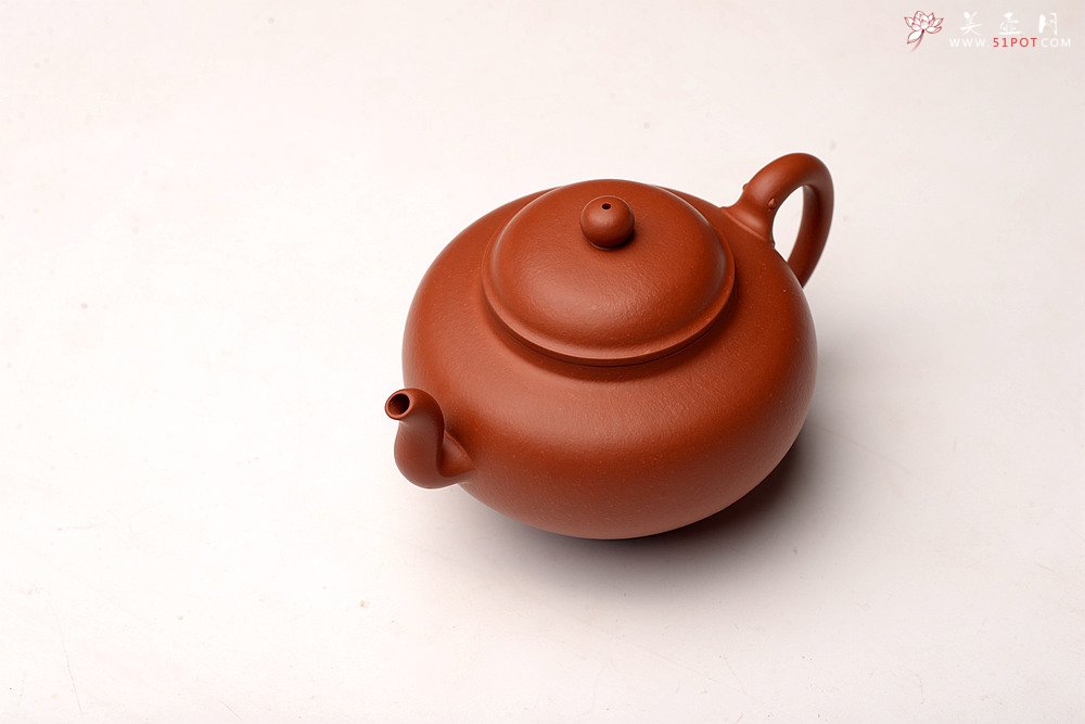 紫砂壶图片：于洪霞丙申春 原创全手作品 朱泥灵龙 秀雅耐品 刹凹仅一只 - 宜兴紫砂壶网