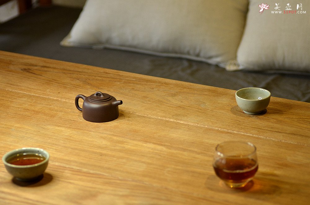 紫砂壶图片：美壶特惠 茶人最爱 传统实用~~小井栏 - 宜兴紫砂壶网