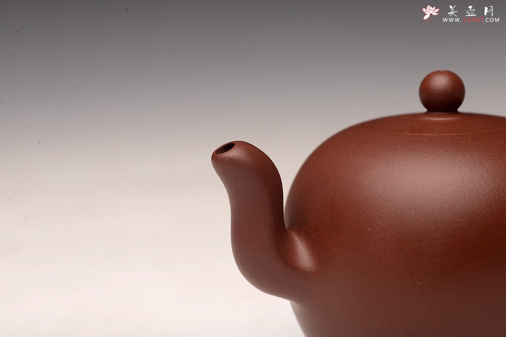 紫砂壶图片：徐正涛丙申夏全手新作 珠圆玉润  精工之作 美人肩 优质底槽青  - 宜兴紫砂壶网