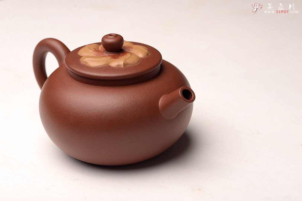 紫砂壶图片：优质底槽青 别具新意 全手锦上添花~ 炮管直流 - 宜兴紫砂壶网