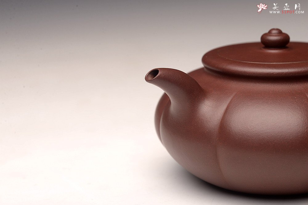 紫砂壶图片：陈进丙申初夏全手新作 筋囊器型 难度之大 端庄优雅 秋蕾 - 宜兴紫砂壶网