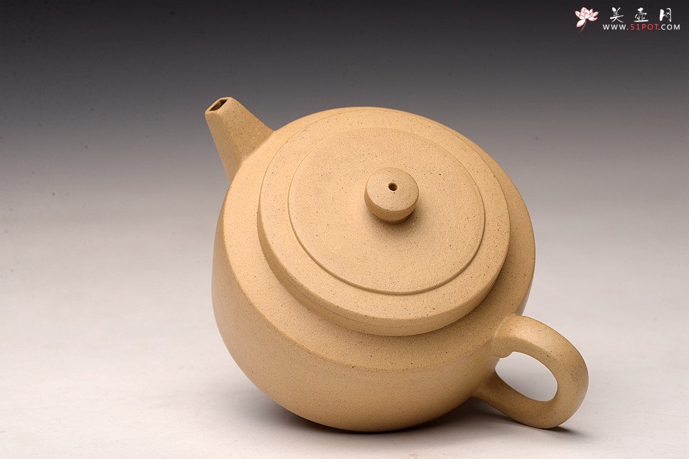 紫砂壶图片：耿其群全手精品 单片拍打 纯净本绿 传统经典 周盘 - 宜兴紫砂壶网