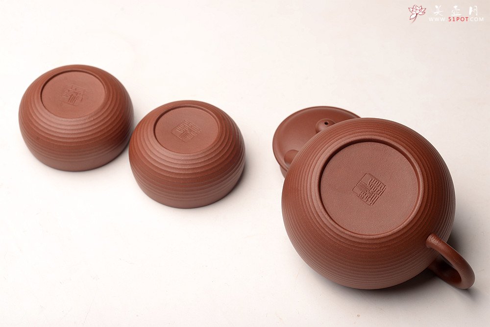 紫砂壶图片：于洪霞丙申夏全手作品 饱满圆润 率真线韵~ 做工精致 怡圆套组 - 宜兴紫砂壶网