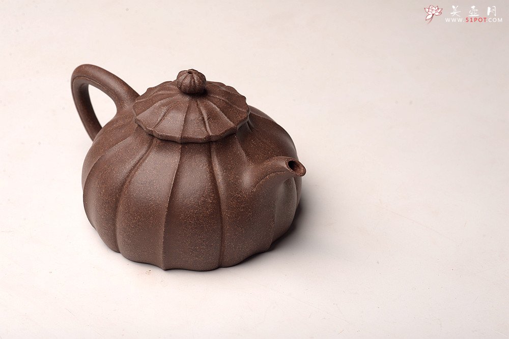紫砂壶图片：周斌丙申夏全手新作 文气素雅  筋囊器 伴月 - 宜兴紫砂壶网